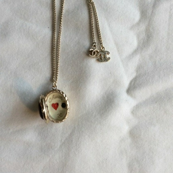 Authentic Chanel Necklace - - Picture 3 of 6